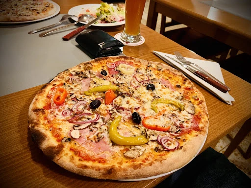 Cafe Classico Restaurant Pizzeria